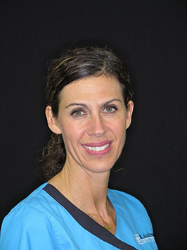 St. Andrews Dental Centre | 2 Orchard Heights Blvd #33, Aurora, ON L4G 3W3, Canada | Phone: (289) 796-0420