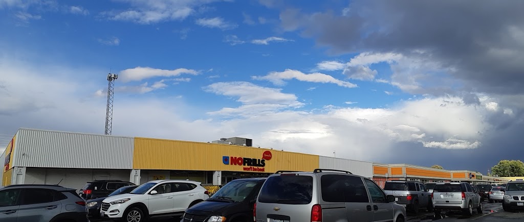 Girards No Frills | 390 Lincoln St E, Welland, ON L3B 4N4, Canada | Phone: (866) 987-6453