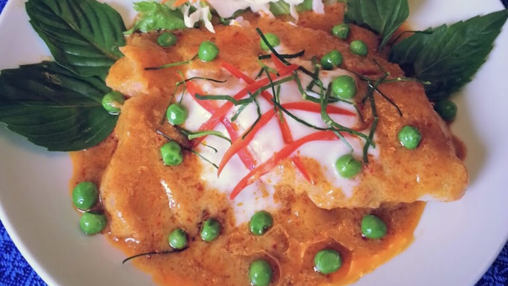 Thai Green Elephant Restaurant | 809 Craigflower Rd, Victoria, BC V9A 2W8, Canada | Phone: (778) 433-7172