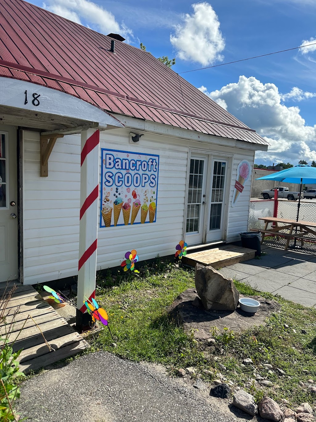 Bancroft Scoops | 18 Snow Rd, Bancroft, ON K0L 1C0, Canada | Phone: (905) 977-9955