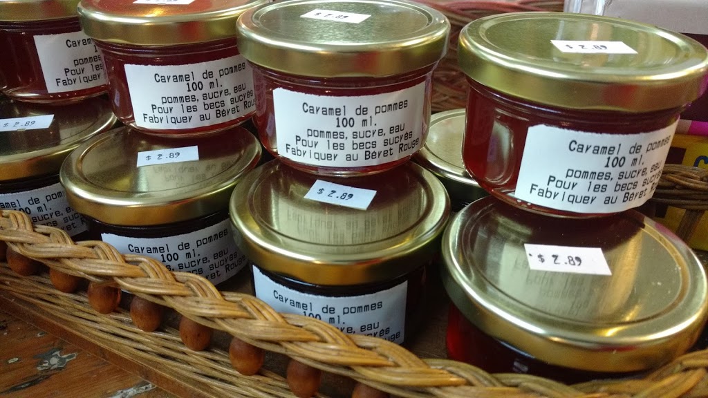 Béret rouge / épicerie fine | 2621 Chemin de Fitch Bay, Magog, QC J1X 3W4, Canada | Phone: (819) 267-8770