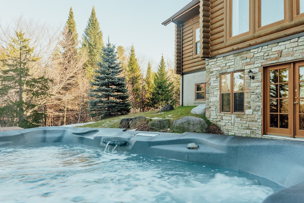 Chalet no. 87 by Fiddler Lake Resort® (Cerf-Deer) | 22 Chem. du Grand-Pic, Mille-Isles, QC J0R 1A0, Canada | Phone: (800) 721-0371
