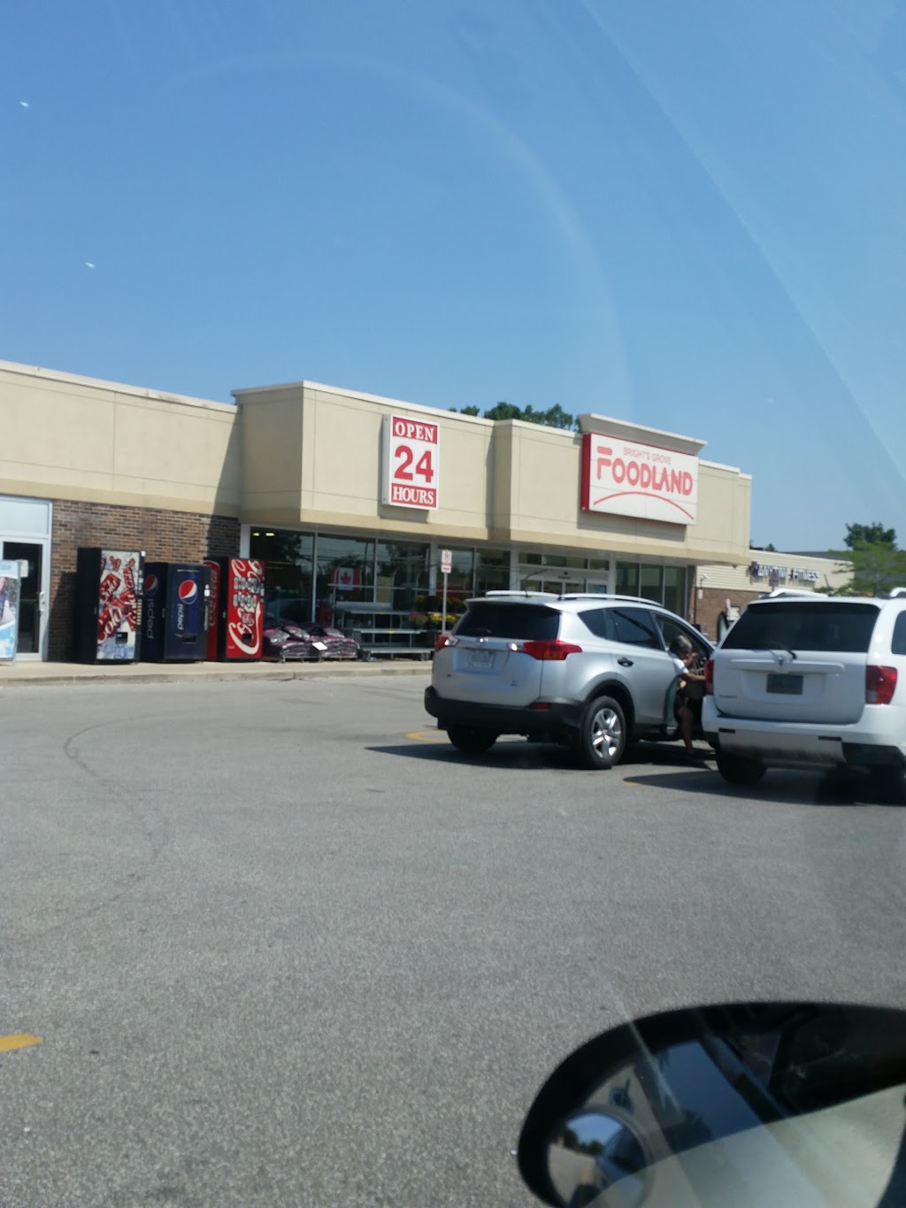Foodland - Brights Grove | 2600 Lakeshore Rd, Brights Grove, ON N0N 1C0, Canada | Phone: (519) 869-4433