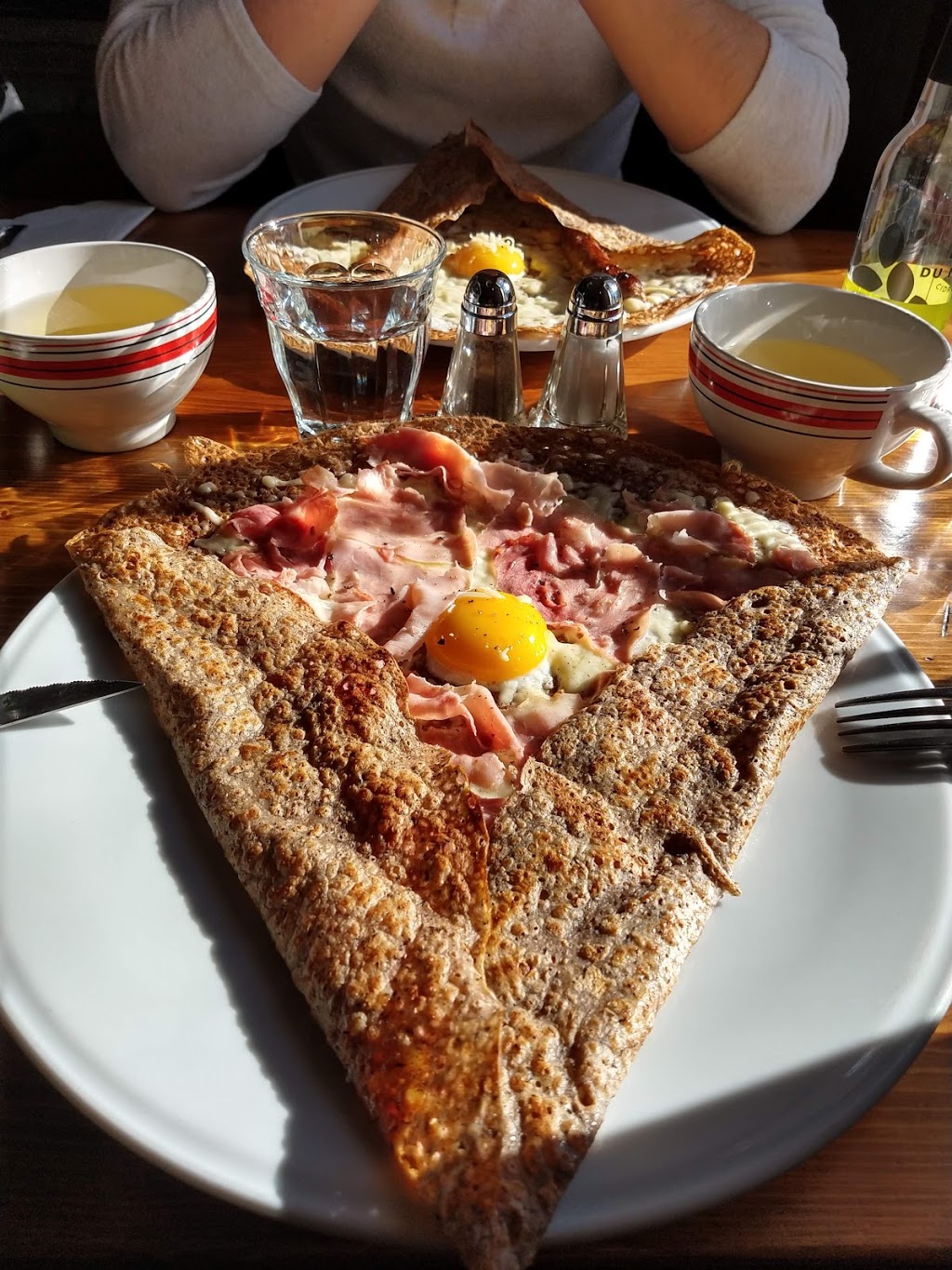 Crêperie Les Copains dAbord | 3284 4e Av, Rawdon, QC J0K 1S0, Canada | Phone: (450) 834-7654