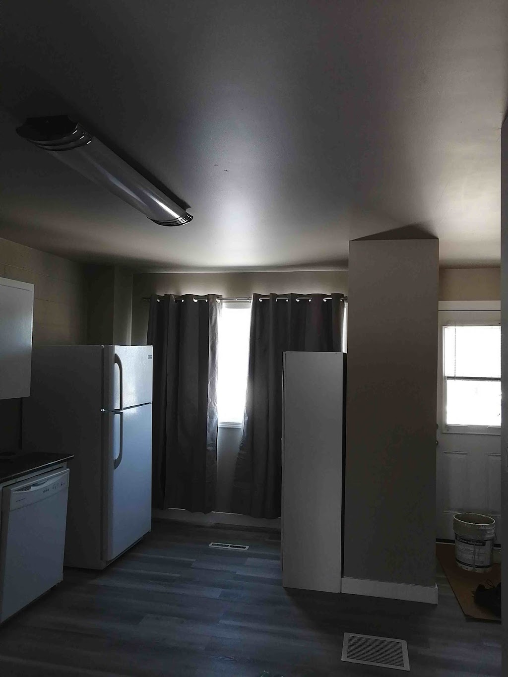 LP Contractor Renovation | 2212 23 Ave N, Lethbridge, AB T1H 4Z5, Canada | Phone: (403) 393-3062