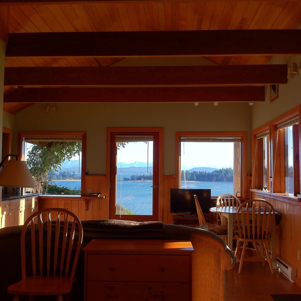 Luna Vista Cabin Rentals | 1436, 1430 Schooner Rd, Heriot Bay, BC V0P 1H0, Canada | Phone: (250) 285-3529