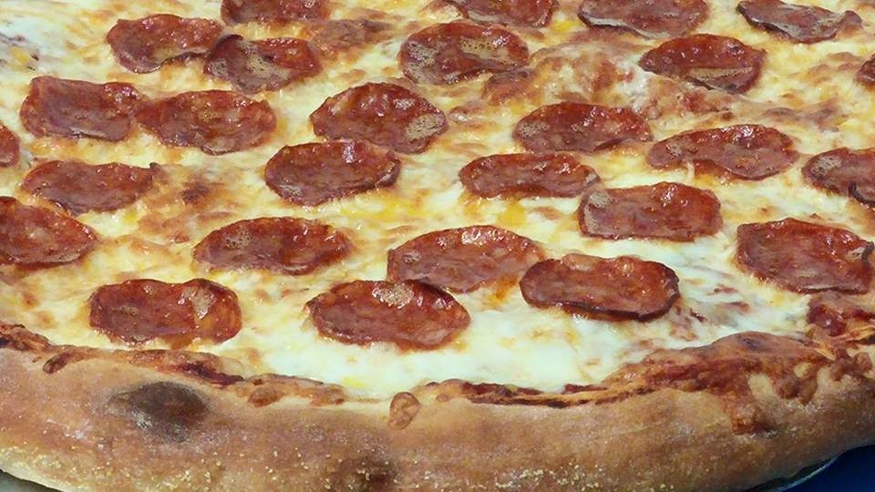 PizzAxls Pizza + | 305 Bridge St, Port Stanley, ON N5L 1C5, Canada | Phone: (519) 782-4044