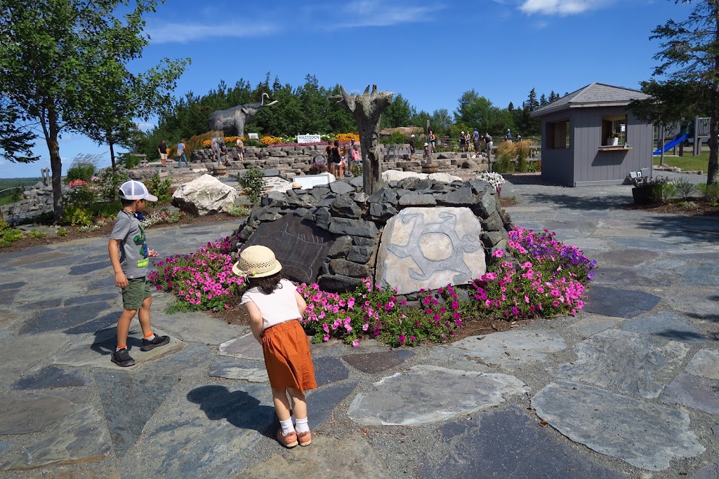 Mastodon Mini Golf | Mastodon Ridge - Upper Deck, 87 Main St W, Stewiacke, NS B0N 2J0, Canada | Phone: (902) 639-2345