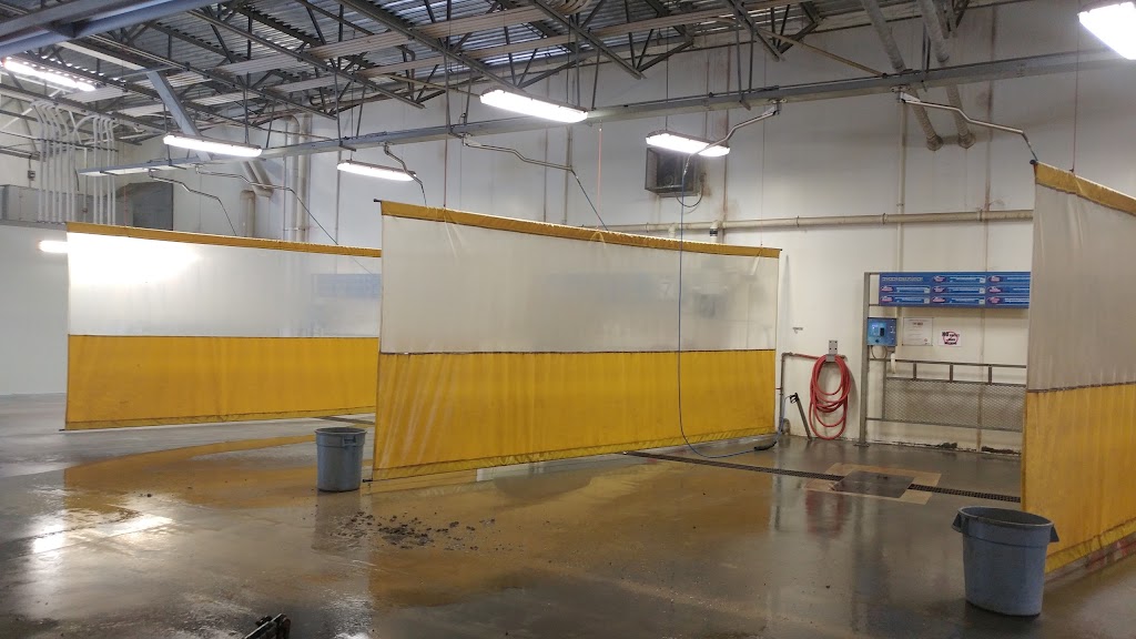 Superior Car Wash Inc. | 6017 Parkwood Rd, Blackfalds, AB T0M 0J0, Canada | Phone: (403) 885-5831