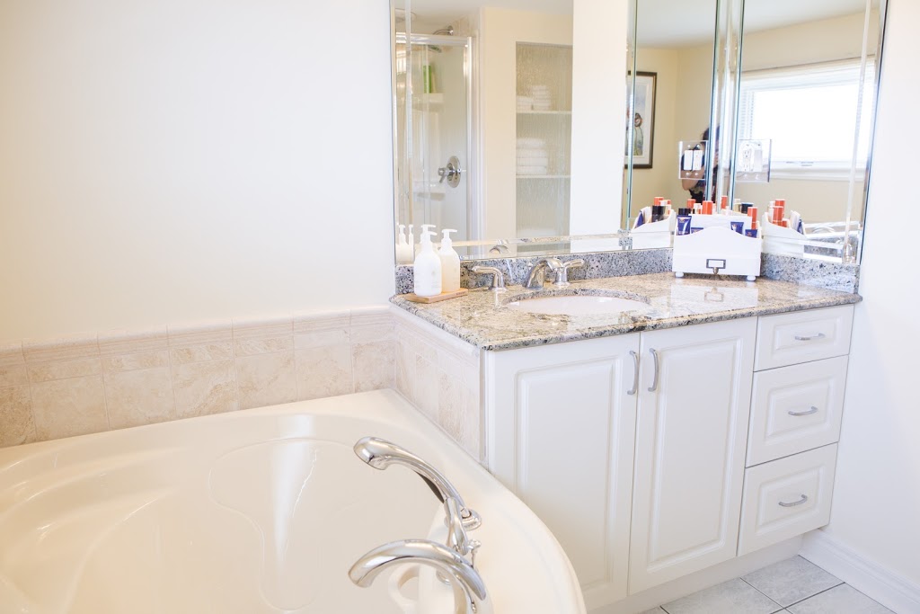 Auberge Tom B&B | 1090 Route 105, Chelsea, QC J9B 1P3, Canada | Phone: (819) 918-0024