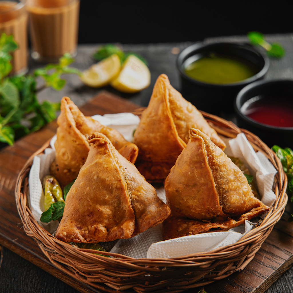 Veerji Fish n Grill | 19-6014 Vedder Rd, Chilliwack, BC V2R 5M4, Canada | Phone: (604) 846-3030