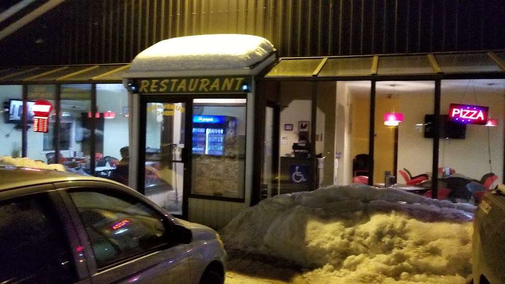 Restaurant Dino Rawdon | 3694 Rue Queen, Rawdon, QC J0K 1S0, Canada | Phone: (450) 834-7222