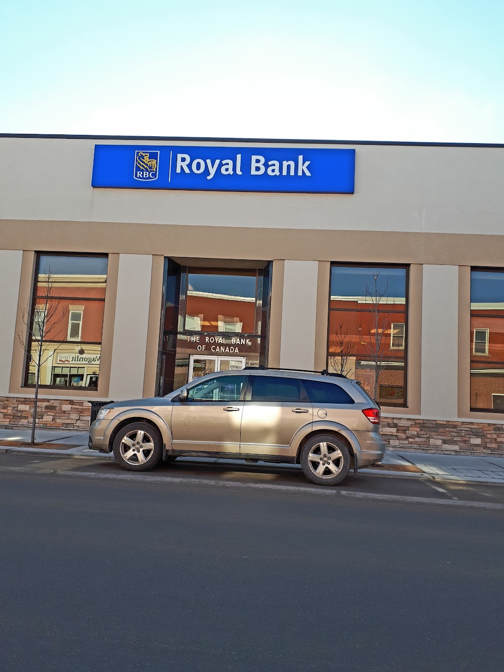 RBC Royal Bank | 91 John St N, Arnprior, ON K7S 2N4, Canada | Phone: (613) 623-6526