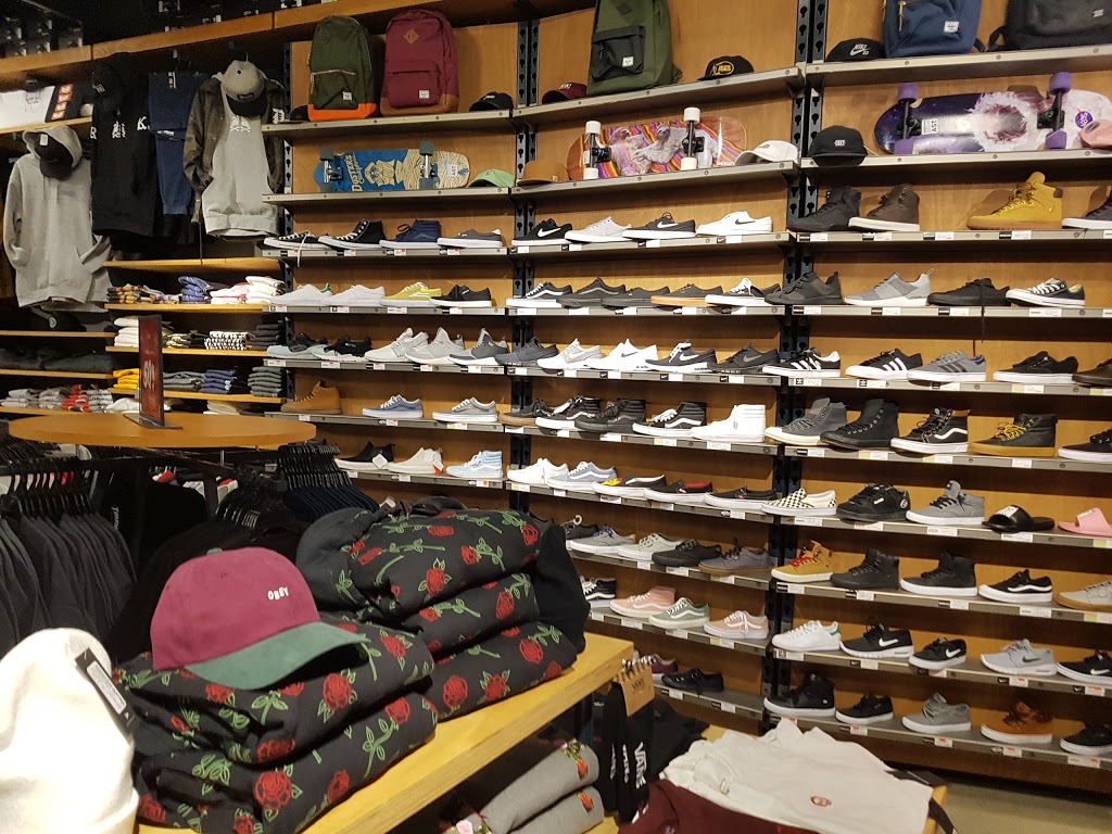Zumiez | 221 Glendale Ave Suite 46, St. Catharines, ON L2T 2K9, Canada | Phone: (905) 684-5183
