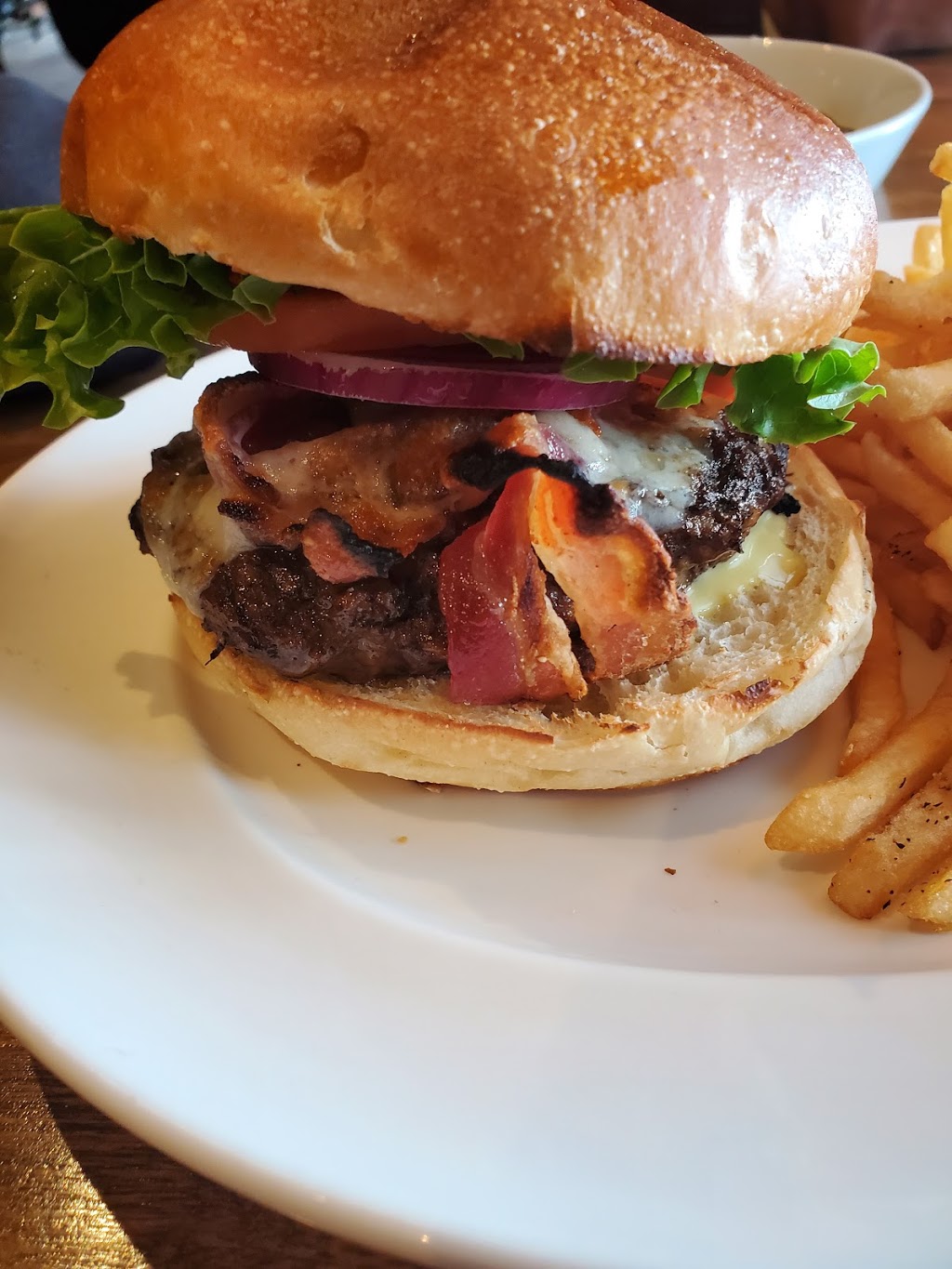 Bâton Rouge Steakhouse & Bar- Joliette | 588 Rue Saint-Charles-Borromée N, Joliette, QC J6E 4S6, Canada | Phone: (450) 755-4000