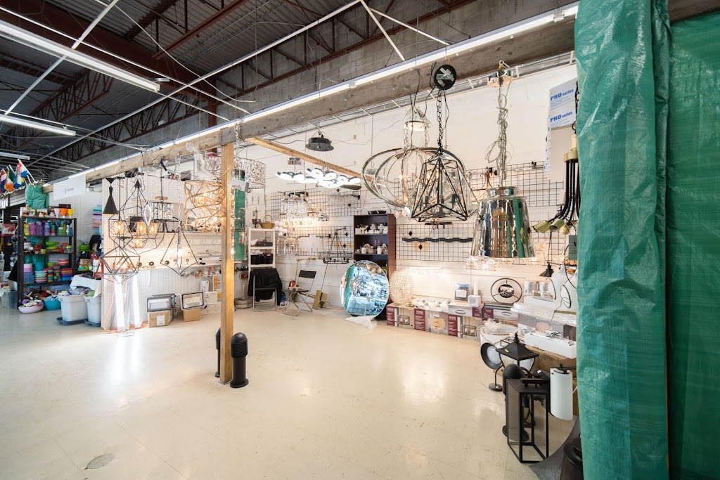 Oshawa Markets | 555 Simcoe St S, Oshawa, ON L1H 8K8, Canada | Phone: (365) 886-5552