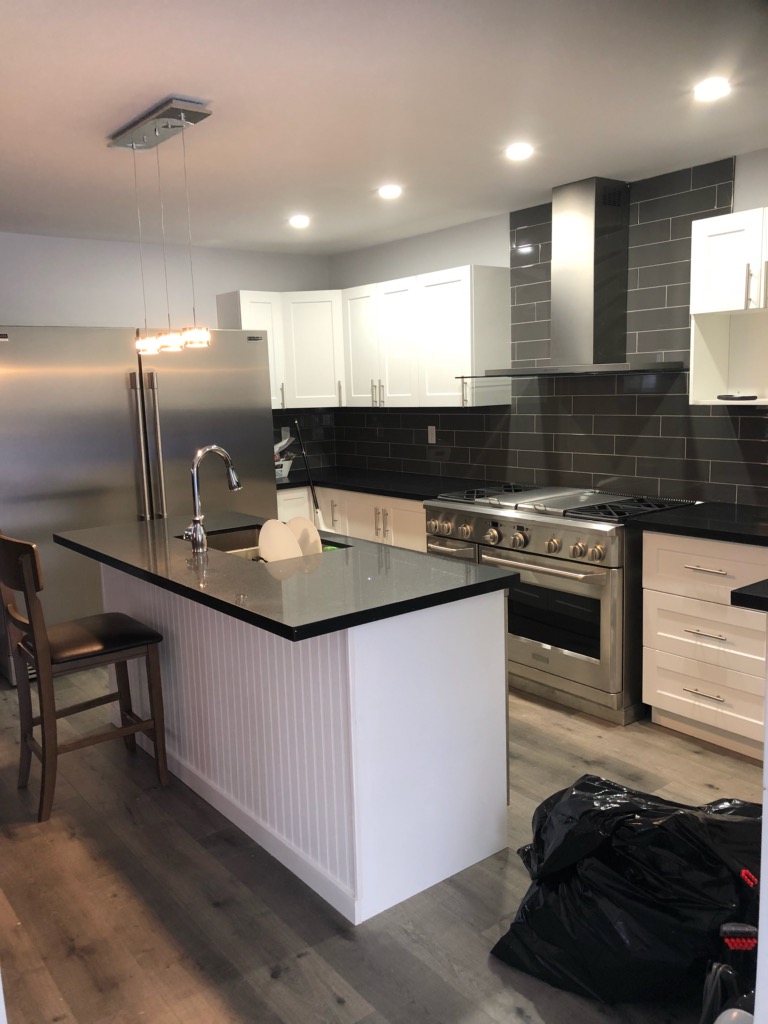 High Class Renovations and Construction | 146 Trail Blvd, Springwater, ON L9X 0S7, Canada | Phone: (705) 796-0370