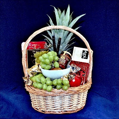 Kelowna Baskets | 128 Westside Rd N, Kelowna, BC V1Z 3S4, Canada | Phone: (877) 317-6767