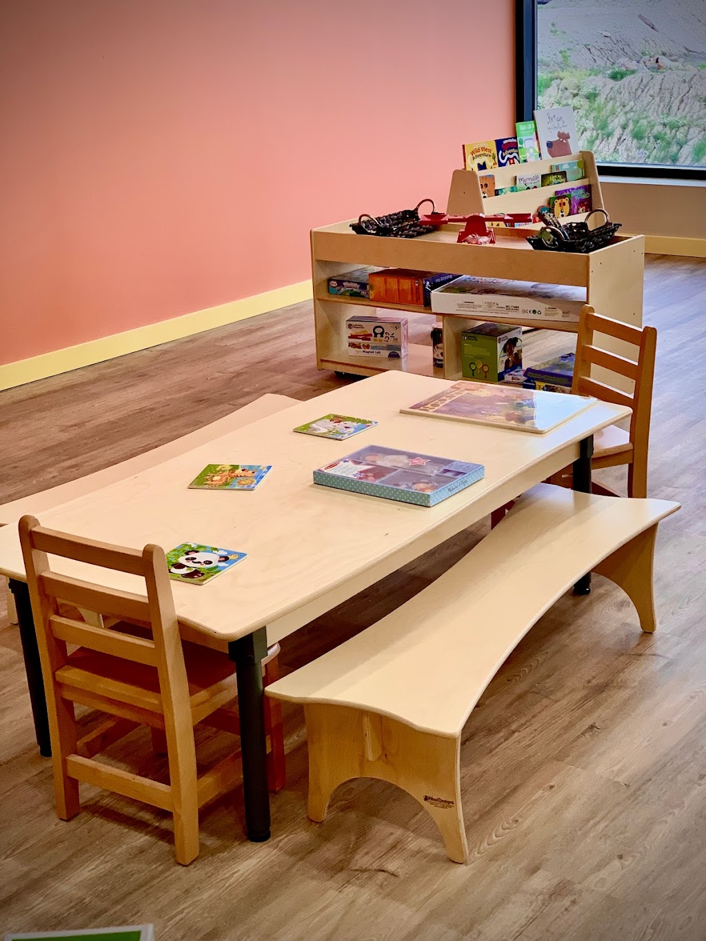 Tiny Hoppers Daycare - Oshawa | 2620 Simcoe St N Unit 20, Oshawa, ON L1L 0R1, Canada | Phone: (905) 404-0581