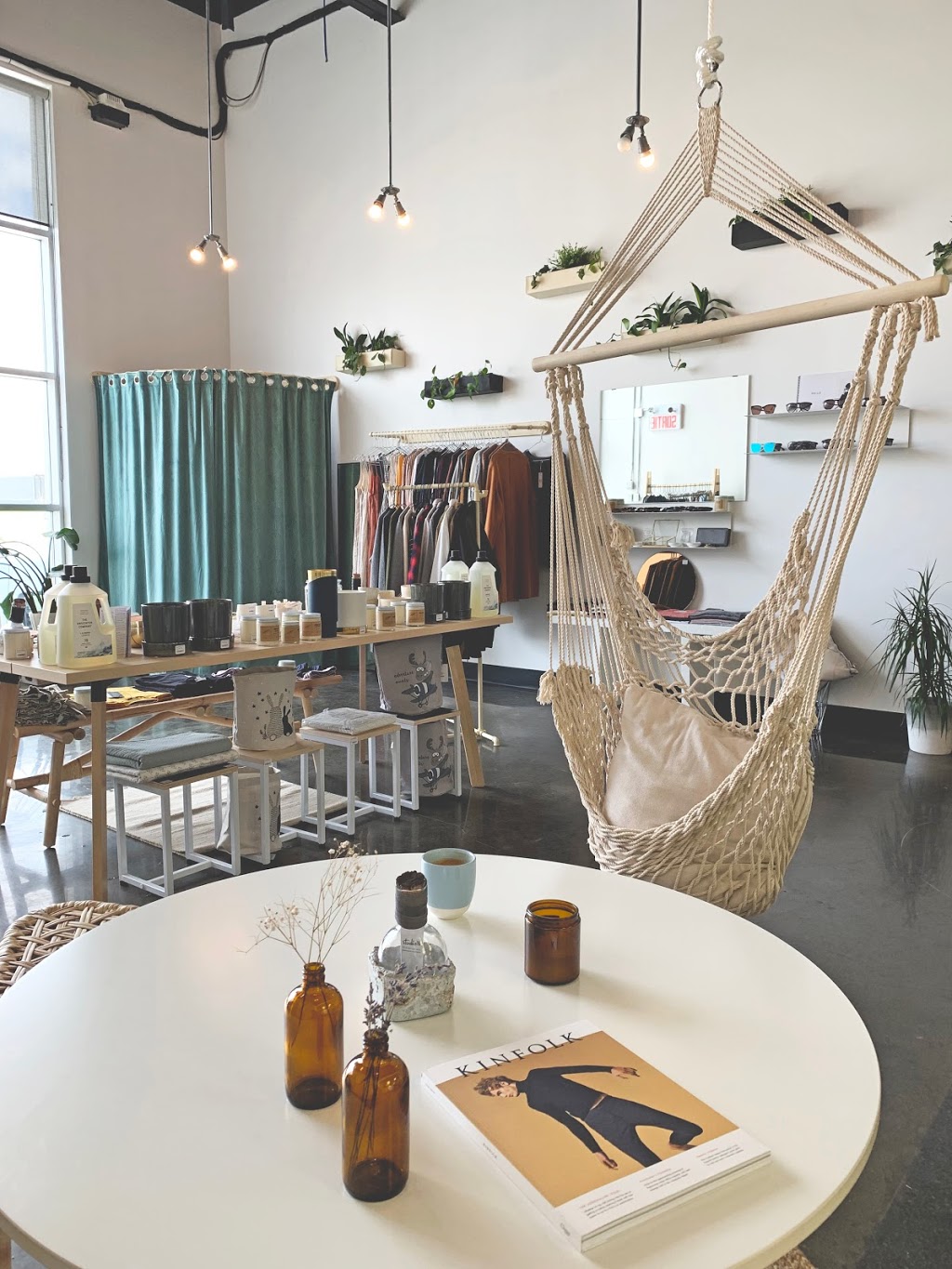 T. Lees | 3700 Rue Saint-Patrick suite 112, Montréal, QC H4E 1A2, Canada | Phone: (438) 383-5013