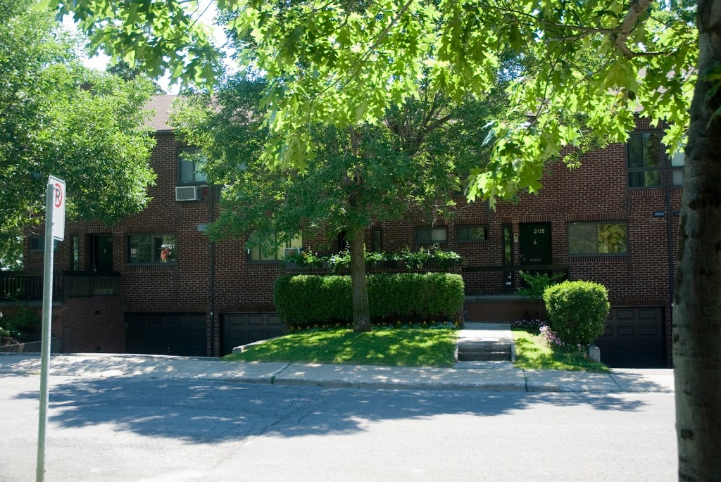 PH 1 - TH Park | Rue Darwin, Verdun, QC H3E 1C5, Canada | Phone: (514) 769-8982