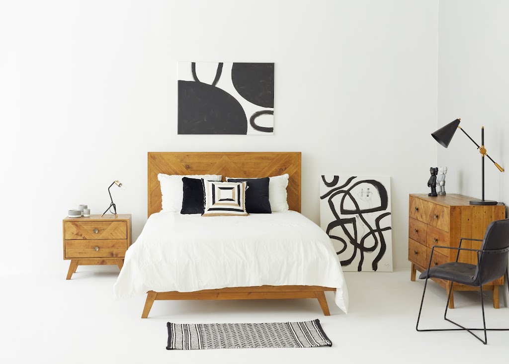 CDI Furniture | 5950 Chem. de la Côte de Liesse, Mont-Royal, QC H4T 1E2, Canada | Phone: (514) 428-5888