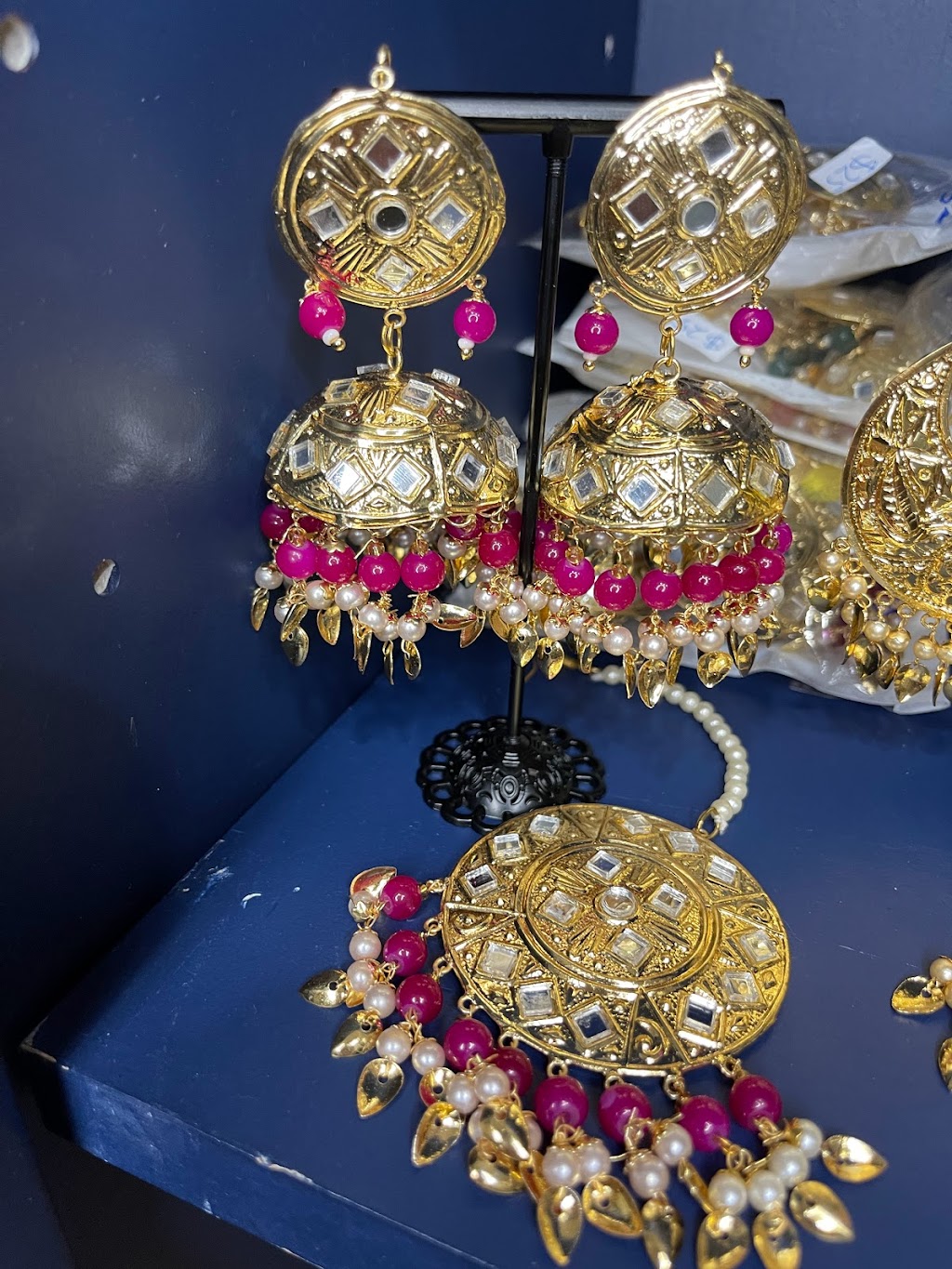 Style Kaur | 219 Saddlecreek Ct NE, Calgary, AB T3J 4R8, Canada | Phone: (587) 581-4024