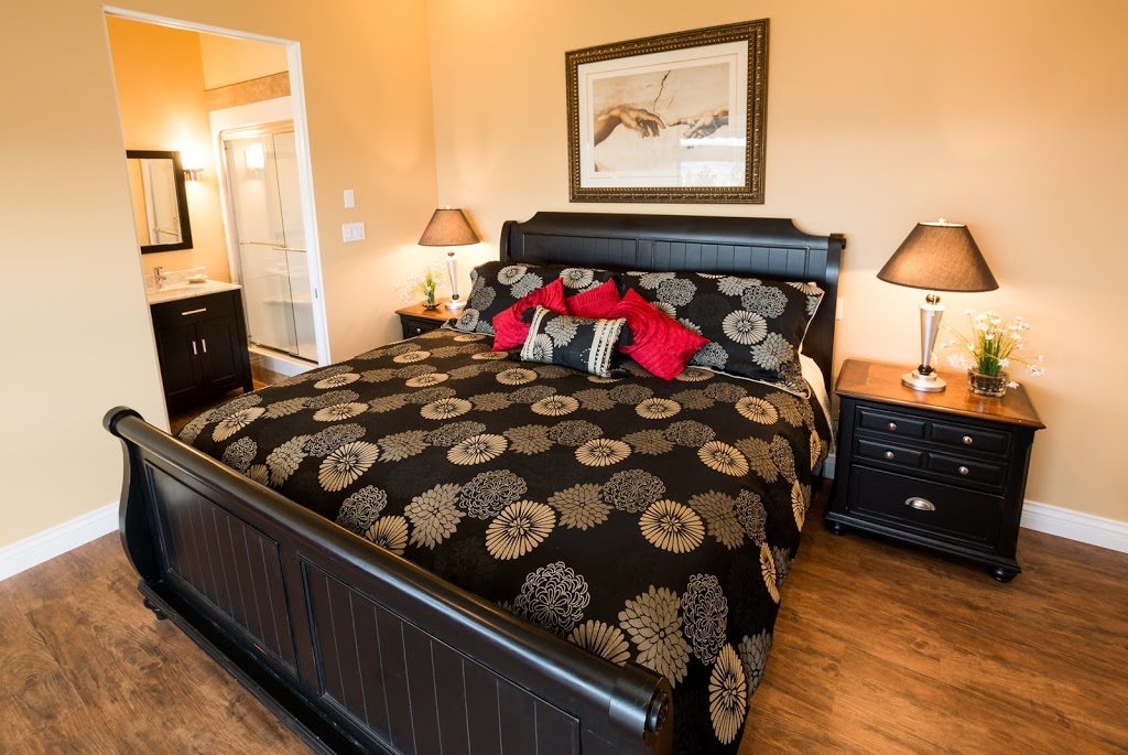 CastleRock Bed & Breakfast | 121, Flagstone Rise, Naramata, BC V0H 1N0, Canada | Phone: (778) 514-4341
