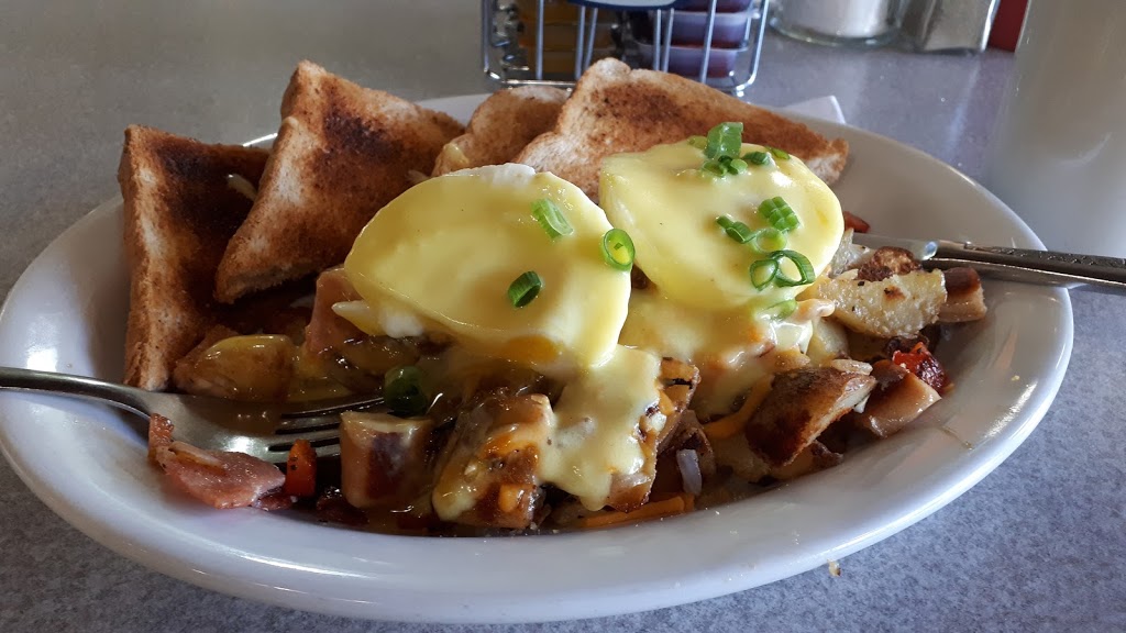 Country Cookin | 10915 156 St NW, Edmonton, AB T5P 2S7, Canada | Phone: (780) 486-3009