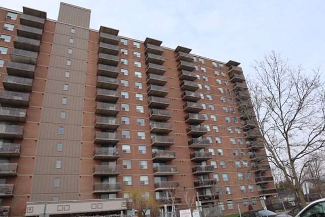Horizon Apts The | 1060 Caven St #601, Mississauga, ON L5G 4J5, Canada | Phone: (905) 274-1229