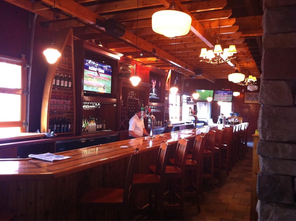 Turtle Jacks Guelph | 515 Woodlawn Rd W, Guelph, ON N1K 1E9, Canada | Phone: (519) 829-2832