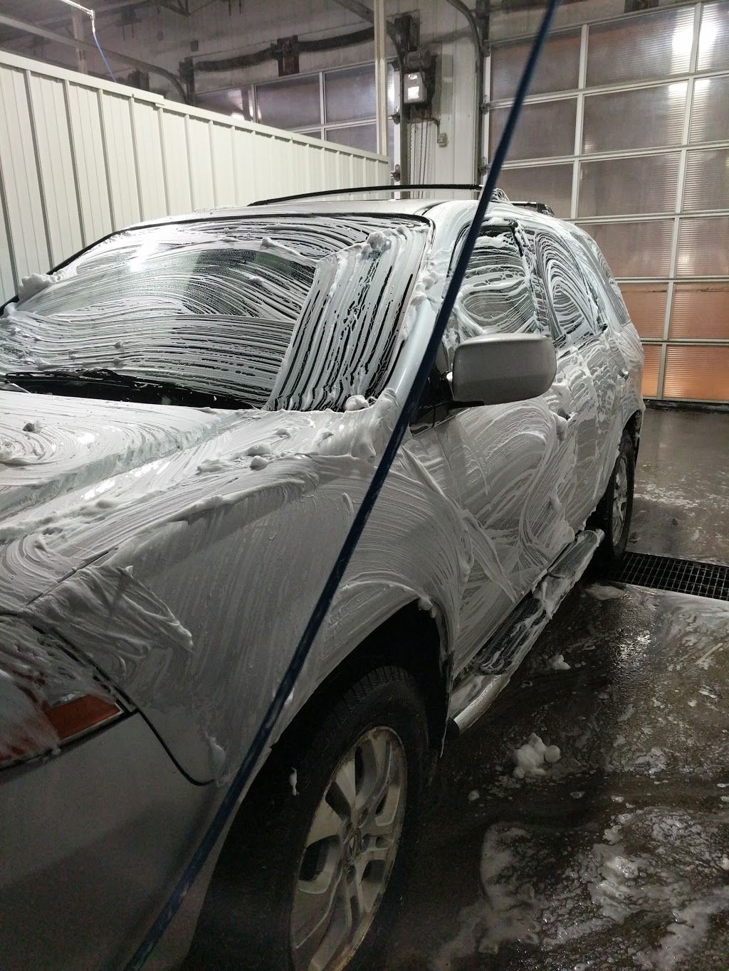 Hughes Car Wash | 2c Riel Dr, St. Albert, AB T8N 3Z7, Canada | Phone: (780) 459-7517