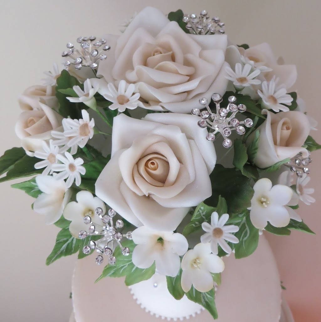 Cakes by Beatriz | 1839 Mill St, Innisfil, ON L9S 1Z9, Canada | Phone: (705) 984-4361
