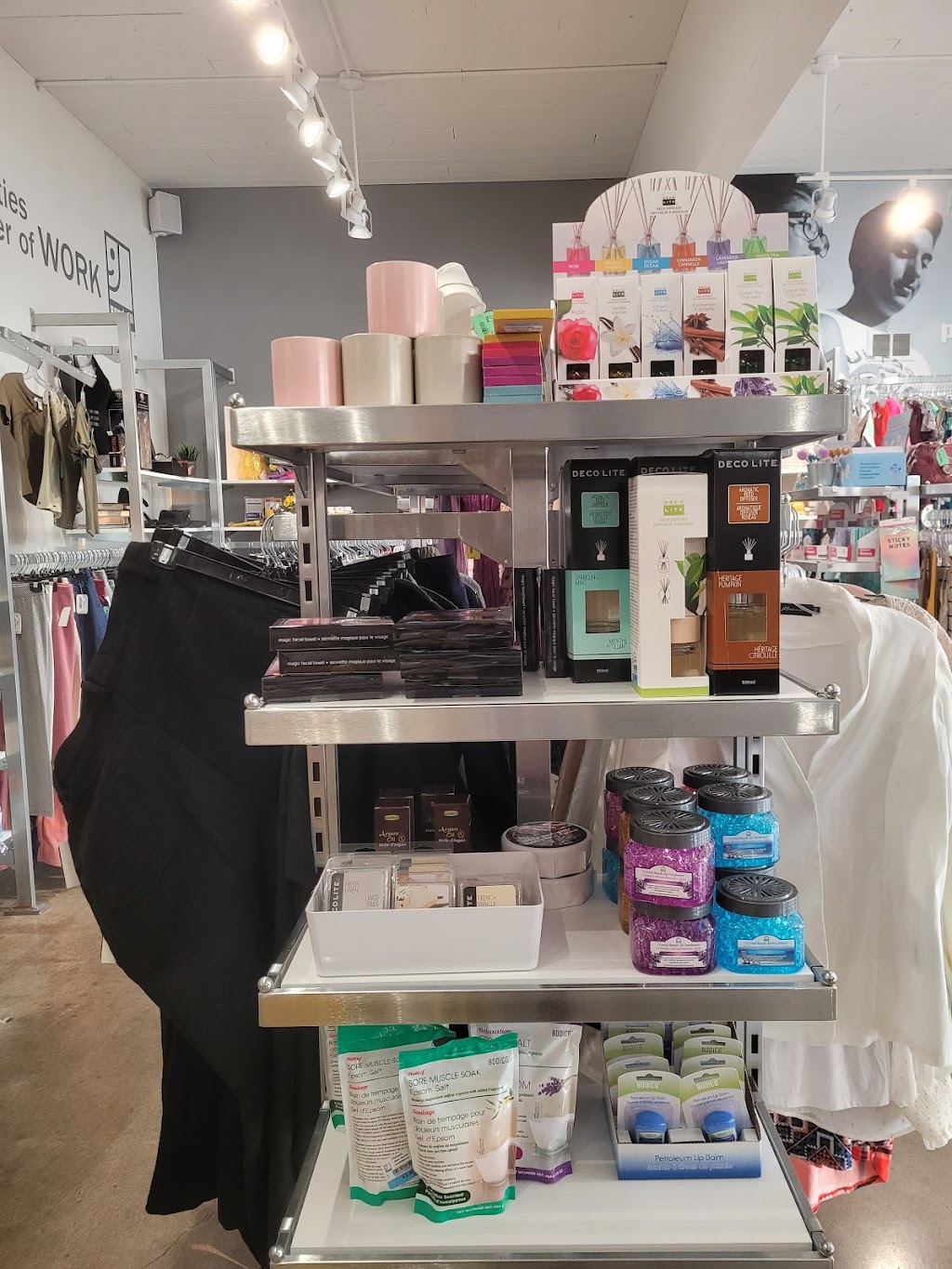 Goodwill Boutique & Donation Centre | 765 Hyde Park Rd, London, ON N6H 5W9, Canada | Phone: (519) 601-5460