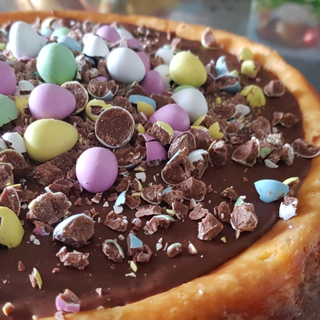 Treatz YaSelf Dessert Company | 25 Mill St, Oshawa, ON L1H 2Z4, Canada | Phone: (289) 600-3468