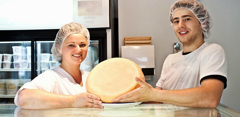 Fromagerie Du Vieux St-Francois | 4740 Boulevard des Mille-Îles, Laval, QC H7J 1A1, Canada | Phone: (450) 666-6810