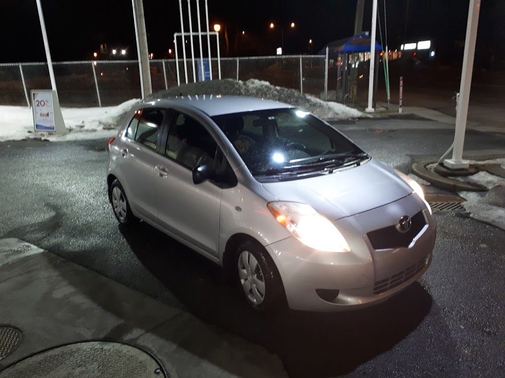 Petro-Canada | 830 Boulevard Vanier, Laval, QC H7C 2M7, Canada | Phone: (450) 661-4571