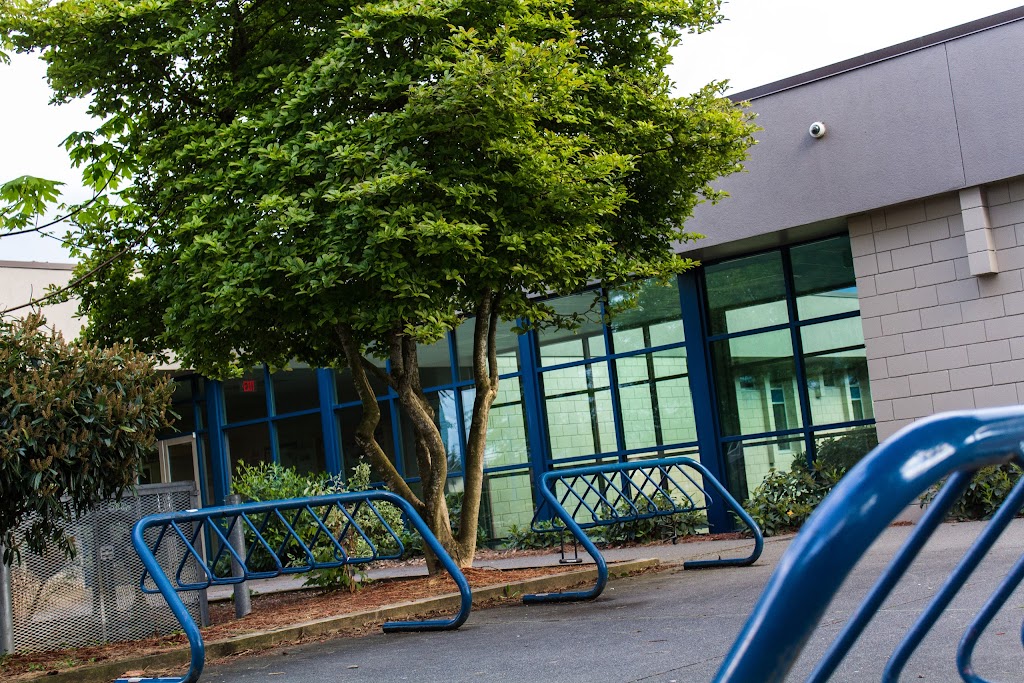 Vedder Middle School | 45560 S Sumas Rd, Chilliwack, BC V2R 1S3, Canada | Phone: (604) 858-7141