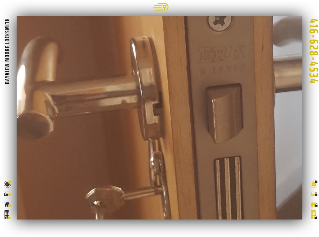Bayview Moore Locksmith | 1232 Bayview Ave Suite 2, Toronto, ON M4G 3A1, Canada | Phone: (416) 628-4534