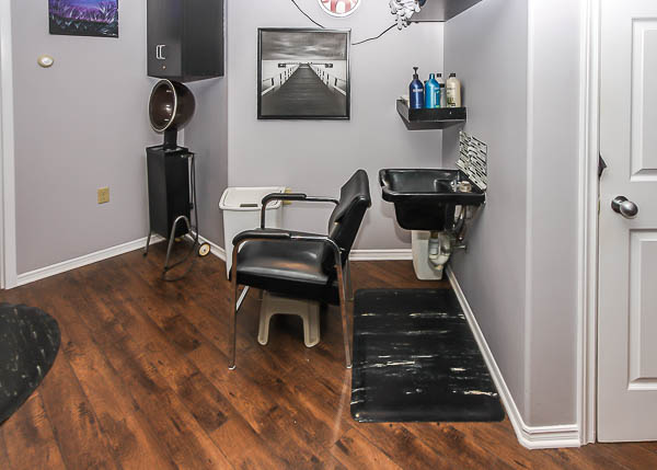 Finishing Touch Family Hair Design | 2489 St Margarets Bay Rd, Timberlea, NS B3T 1H1, Canada | Phone: (902) 876-0088