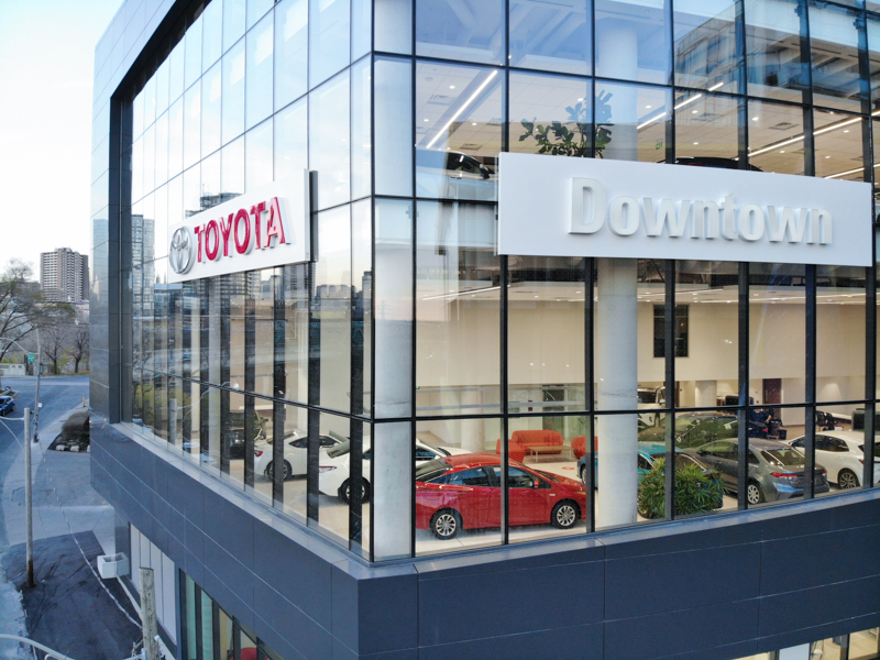 Downtown Toyota Toronto | 77 E Don Roadway, Toronto, ON M4M 2A5, Canada | Phone: (416) 465-5471