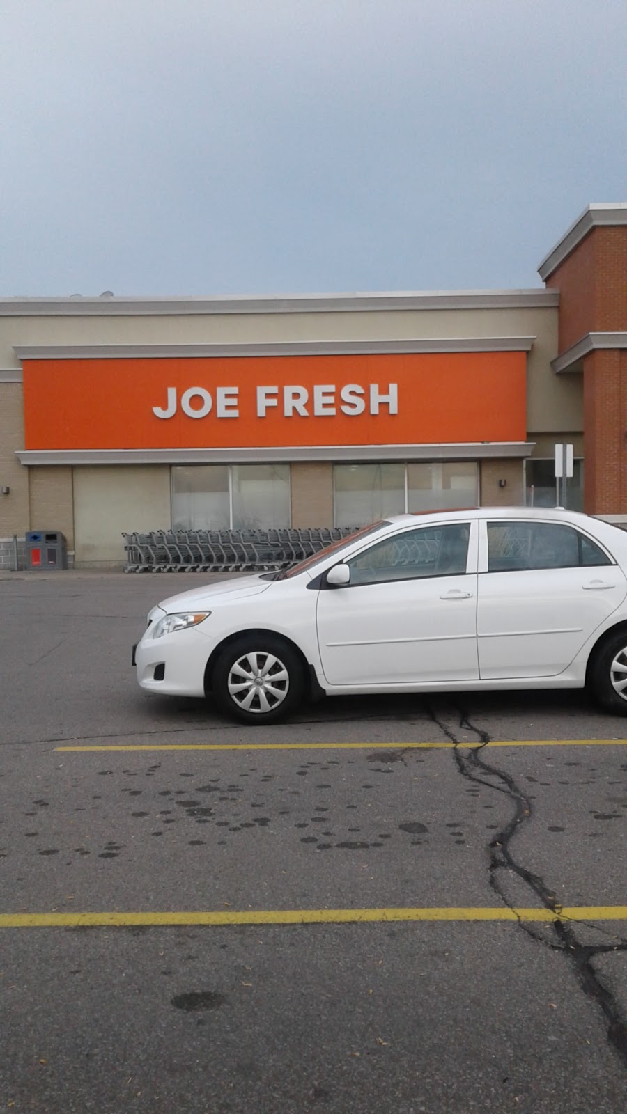 Joe Fresh | 2025 Guelph Line, Burlington, ON L7P 4M8, Canada | Phone: (905) 336-6566