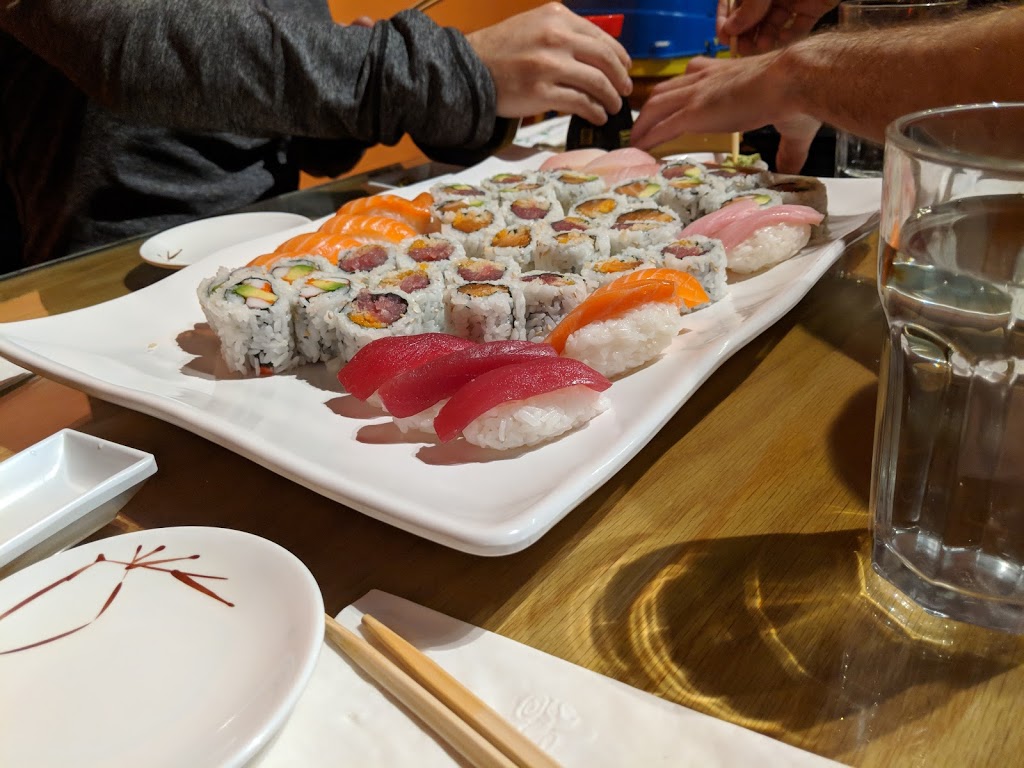 Tokyo Sushi | 971 Eglinton Ave W, York, ON M6C 2C4, Canada | Phone: (416) 783-6342
