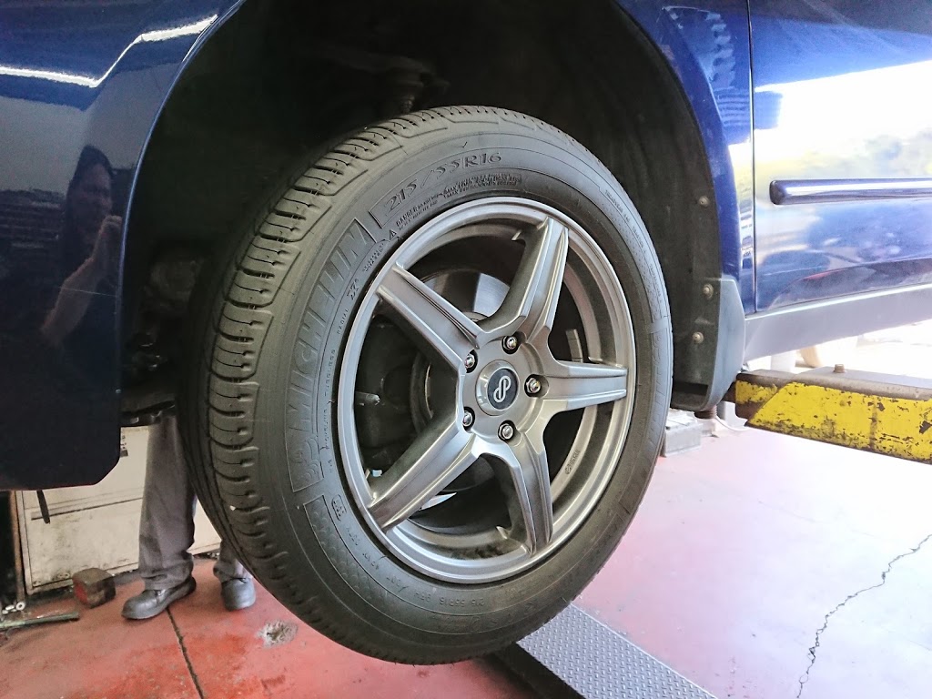 ABS Tire | 4731 Garden City Rd, Richmond, BC V6X 3M7, Canada | Phone: (604) 273-6666