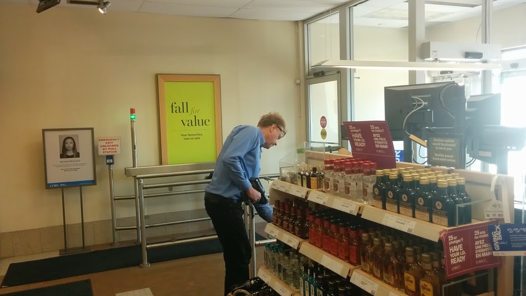 LCBO | 25 Hillcrest Ave, Mississauga, ON L5B 1K5, Canada | Phone: (905) 279-6837