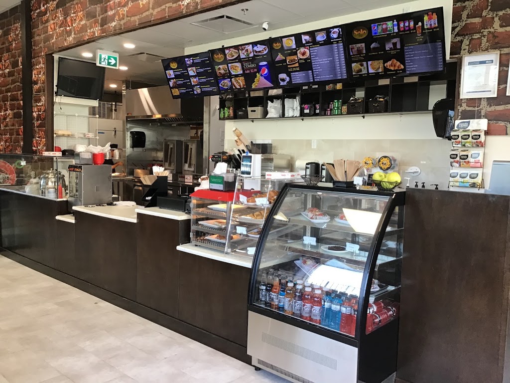 Solo Cafe & Fast Food | 102-3680 Townline Rd, Abbotsford, BC V2T 5W8, Canada | Phone: (604) 282-2838