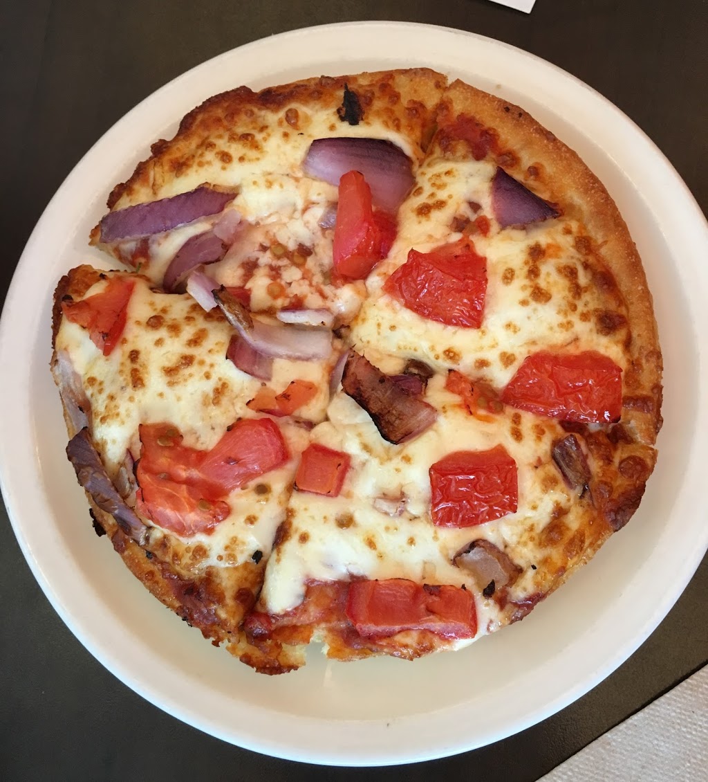 Pizza Hut | 7551 Boulevard Newman, LaSalle, QC H8N 1X3, Canada | Phone: (514) 595-3944