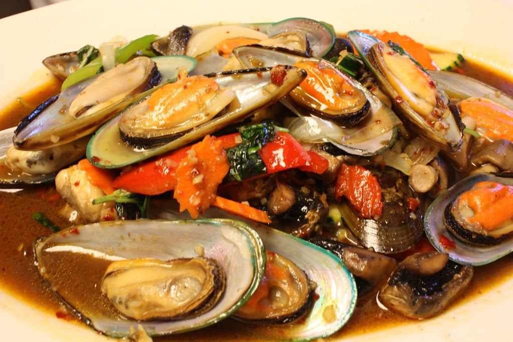 Northland Motel & Restaurant | 9603 ON-11, Washago, ON L0K 2B0, Canada | Phone: (705) 689-5012