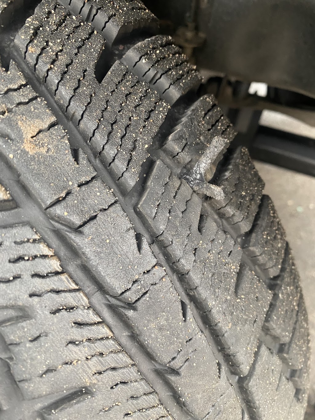 Singh Flat tire repair | 99 Finegan Cir, Brampton, ON L7A 0B7, Canada | Phone: (647) 323-3539