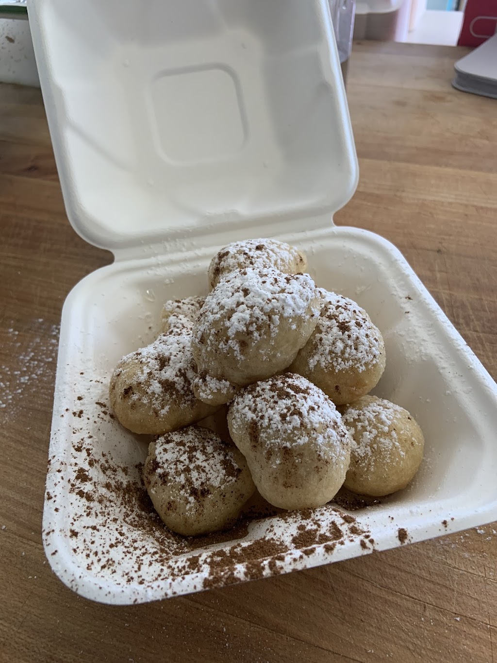 Foodie Love | 2530 Third Line, Oakville, ON L6M 0G8, Canada | Phone: (289) 837-3406